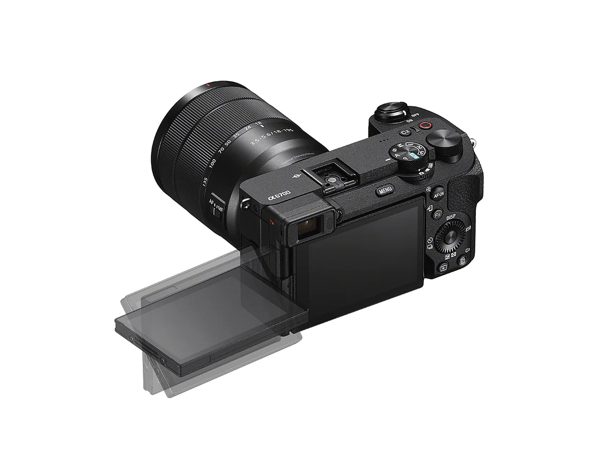 SONY A6700 + 18-135MM F3.5-5.6 OSS - Garanzia Sony Italia - Cavone Lux Pro