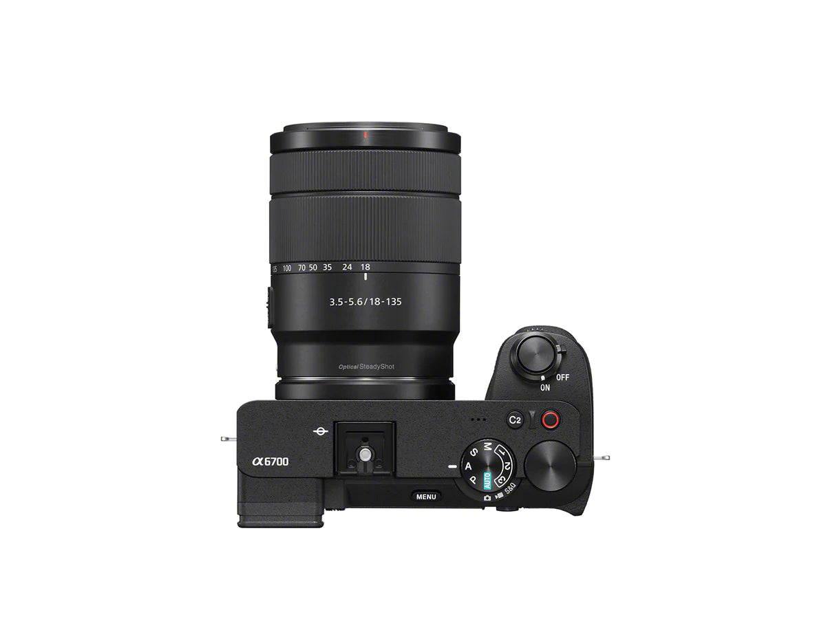 SONY A6700 + 18-135MM F3.5-5.6 OSS - Garanzia Sony Italia - Cavone Lux Pro