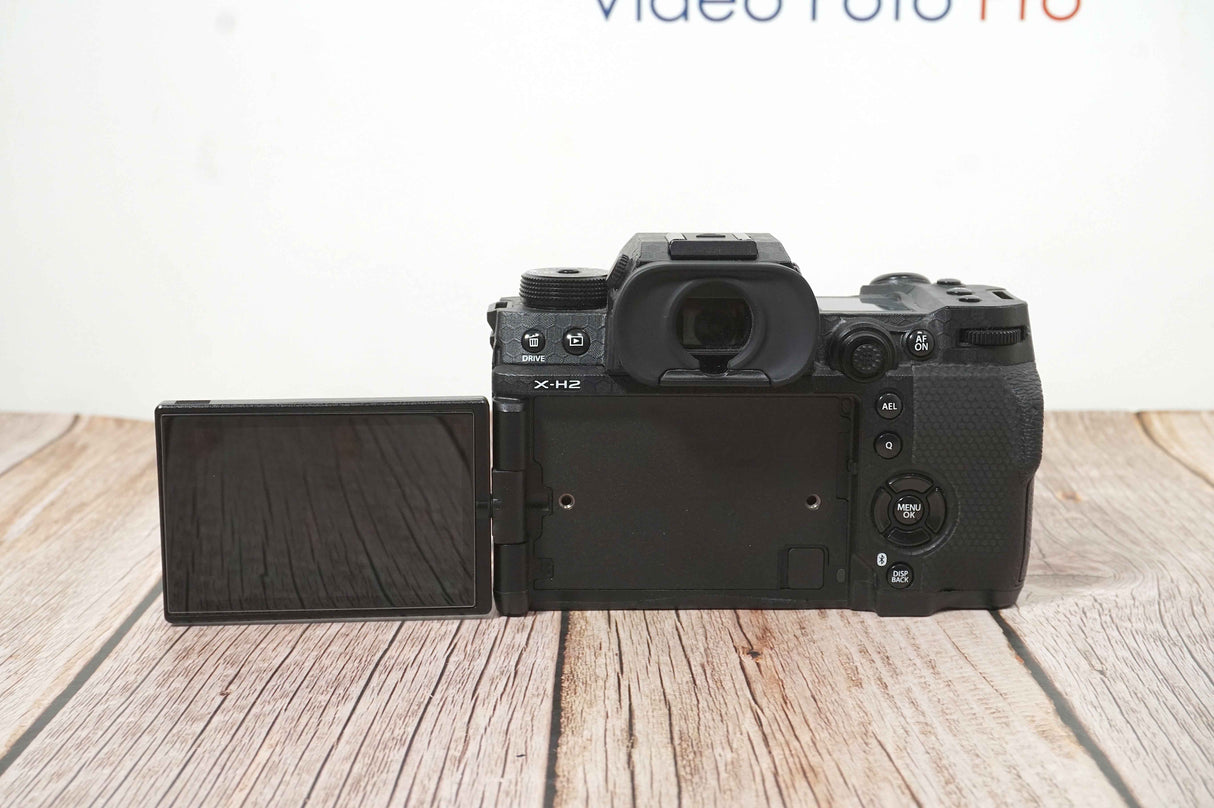 Fuji X-H2S (18000 scatti)