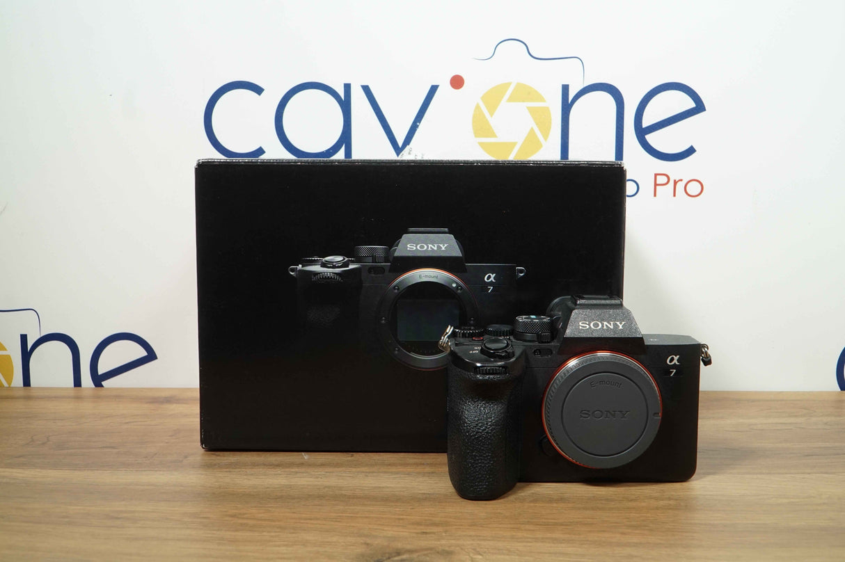 Sony A7 IV (GARANZIA SONY ITALIA FINO A LUGLIO 2028)