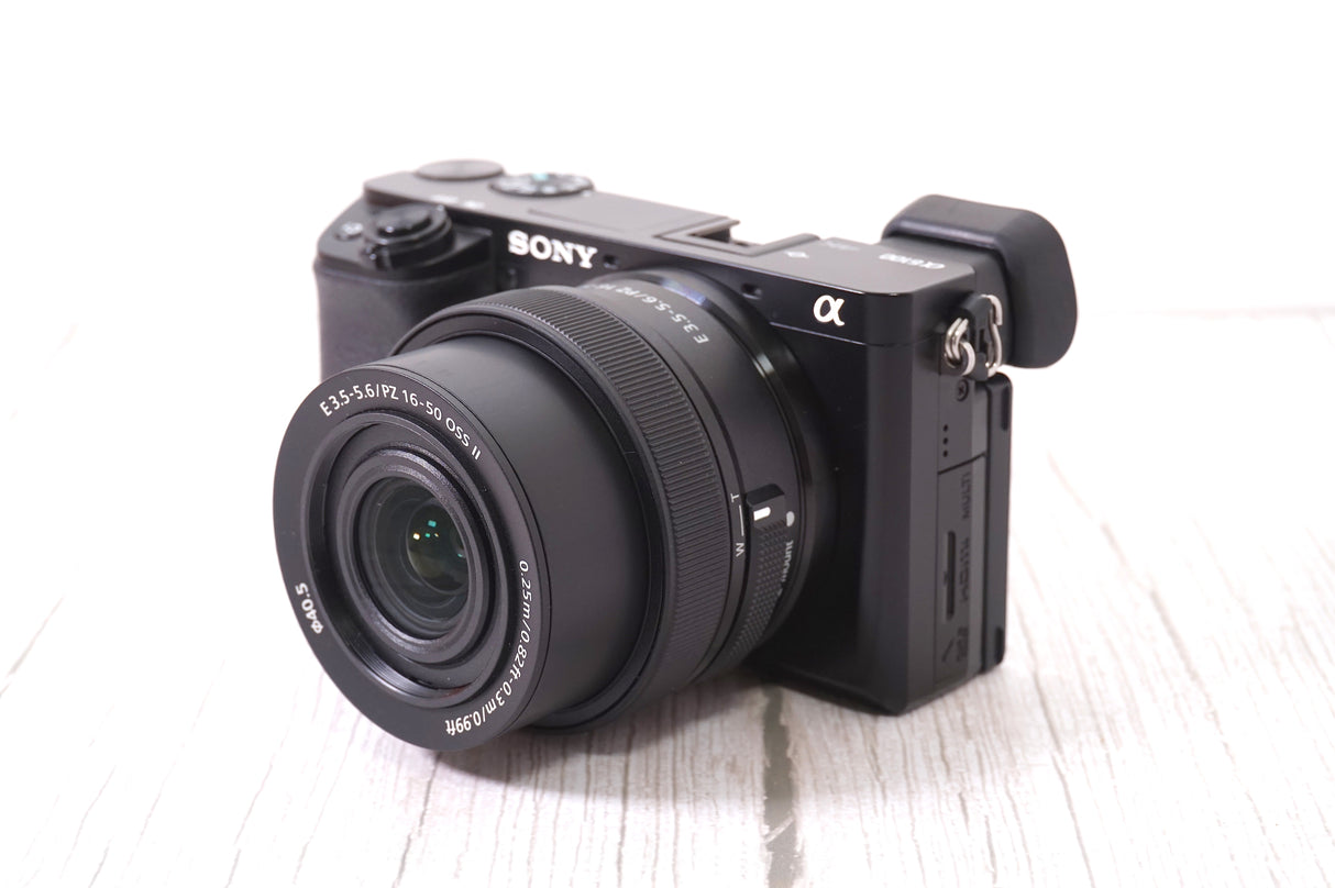 Sony A6100 kit + seconda batteria