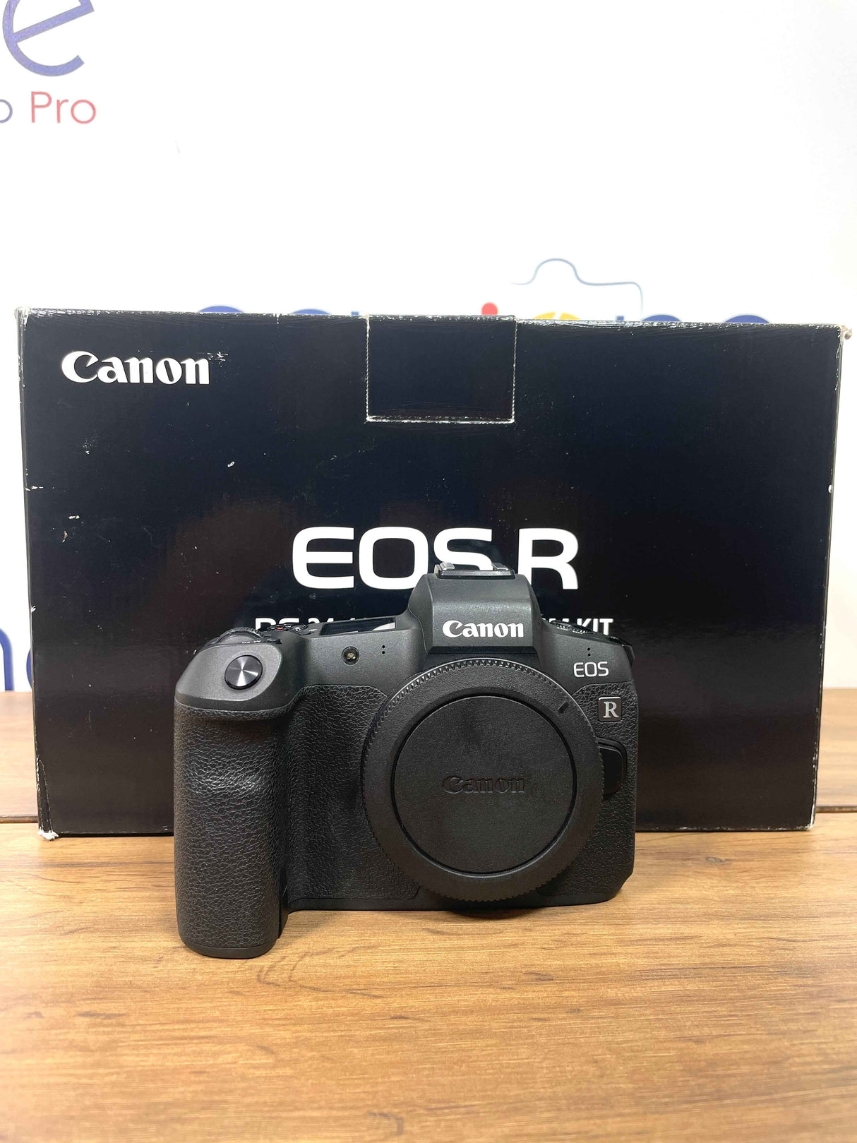 CANON EOS R (1000 Scatti)