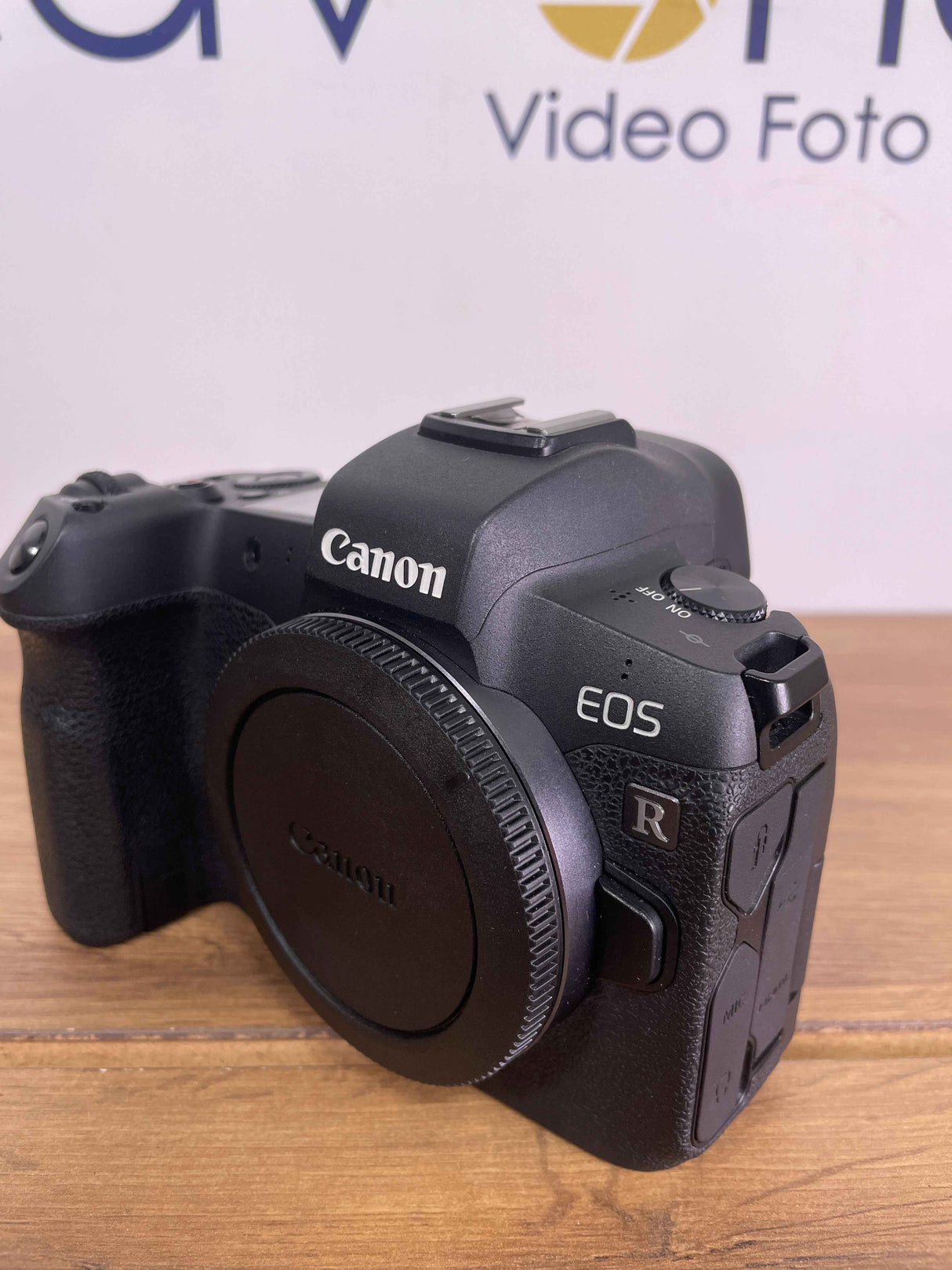 CANON EOS R (1000 Scatti)