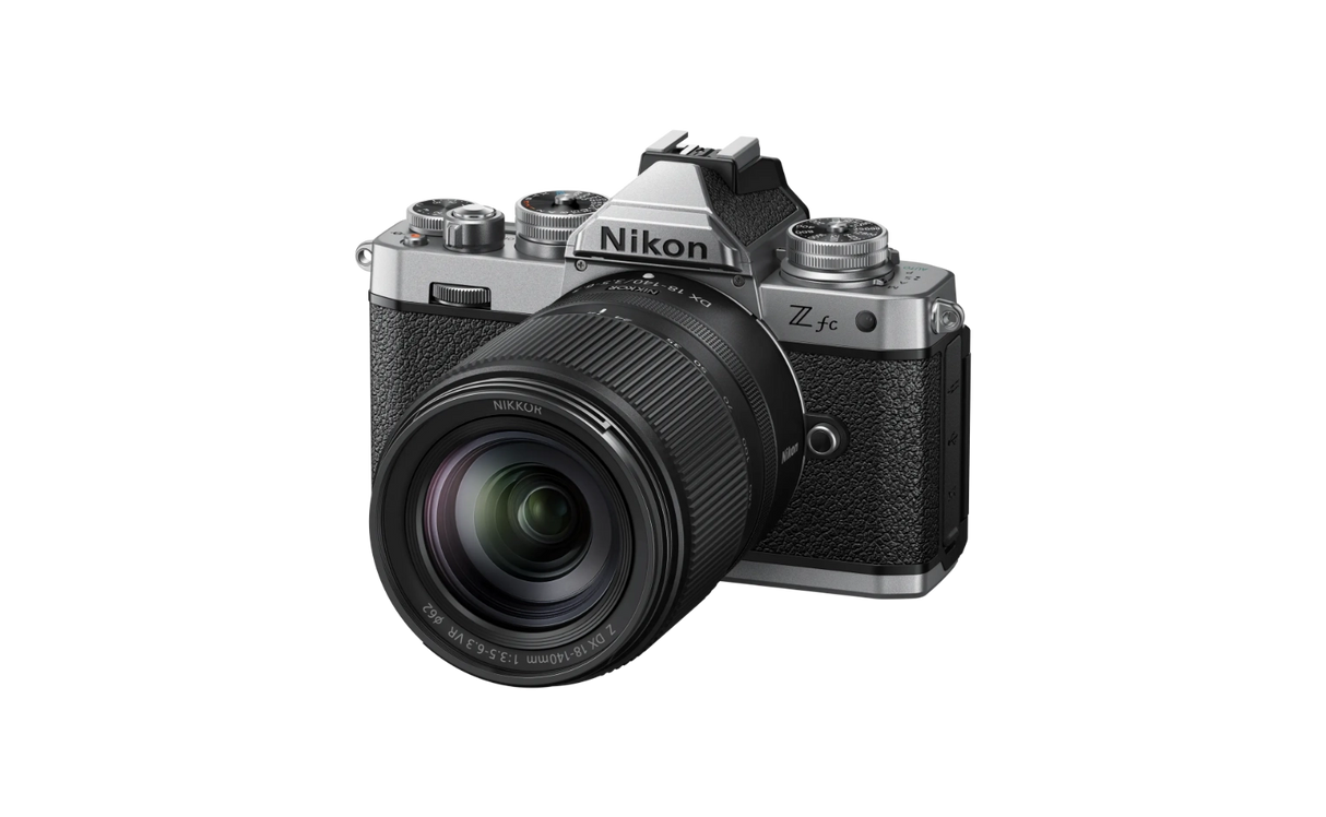 Nikon Z fc SL + Z DX 18-140 VR + SD 64GB 800x - Garanzia Nital Italia - Cavone Lux Pro