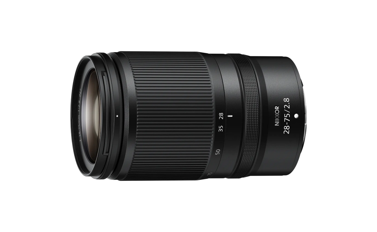 Nikon Z5II + Z 28-75mm f/2.8 + SDXC 128GB