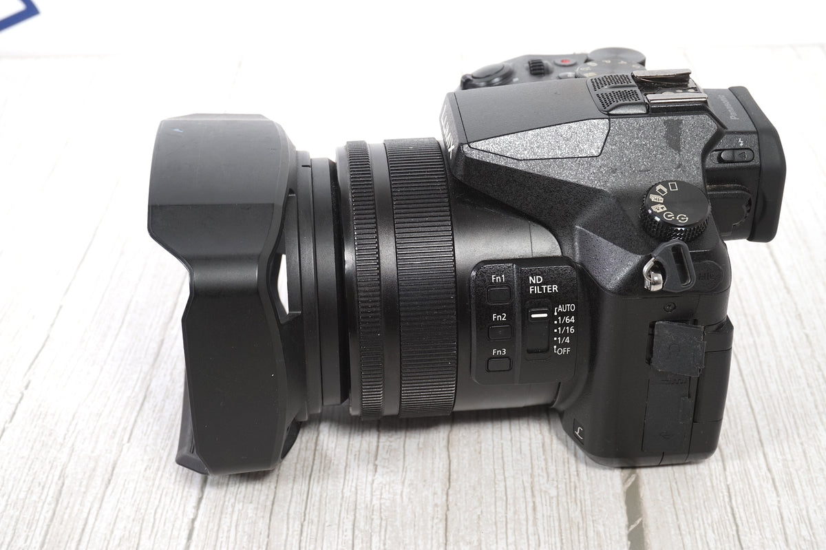 Panasonic DMC FZ2000 kit (16527 scatti)