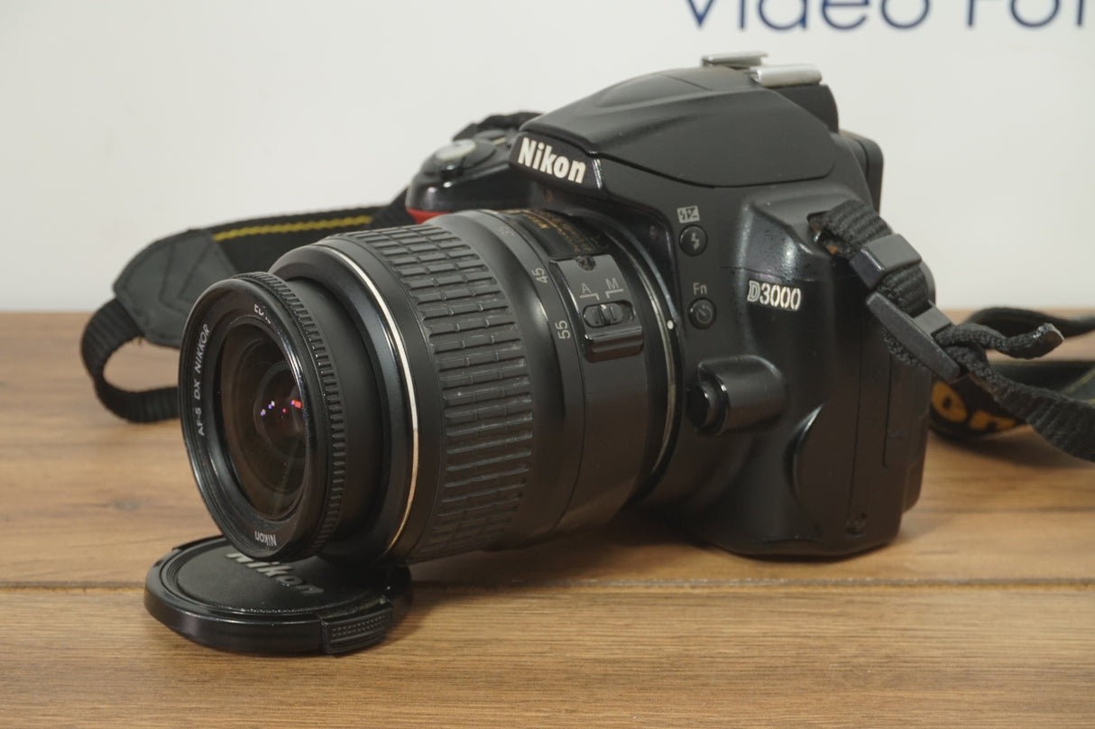 Nikon D3000+ 18 55mm (Contovendita) - Cavone Lux Pro