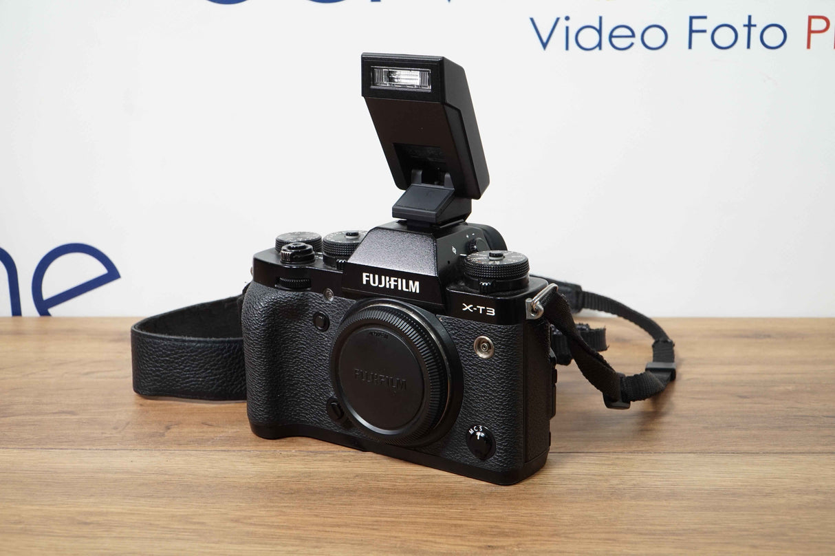 FUJIFILM X-T3 usata   (3600 SCATTI)