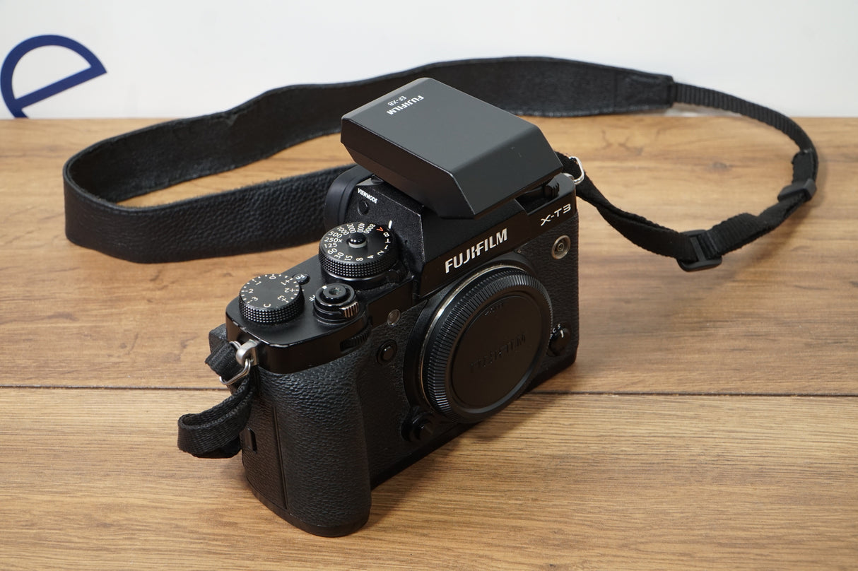 FUJIFILM X-T3 usata   (3600 SCATTI)
