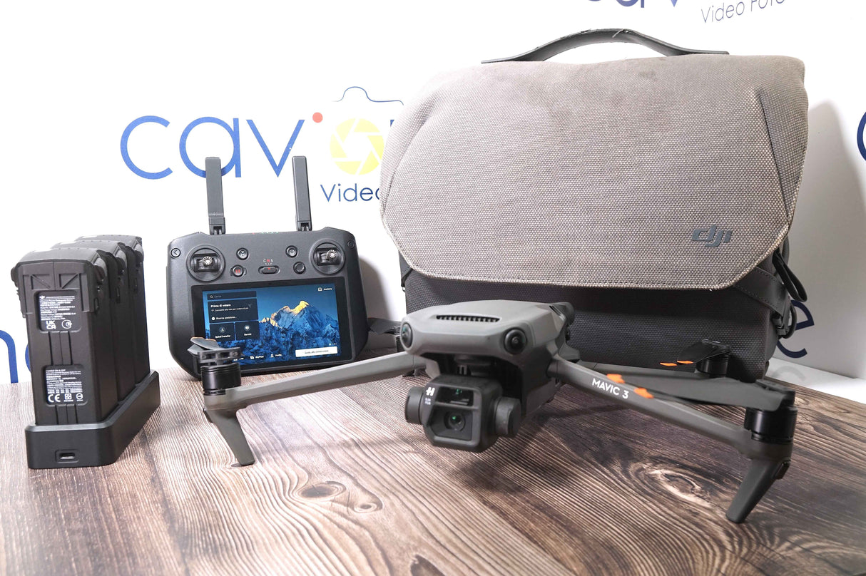 DJI Mavic 3 Fly More Combo con RC Pro (usato)