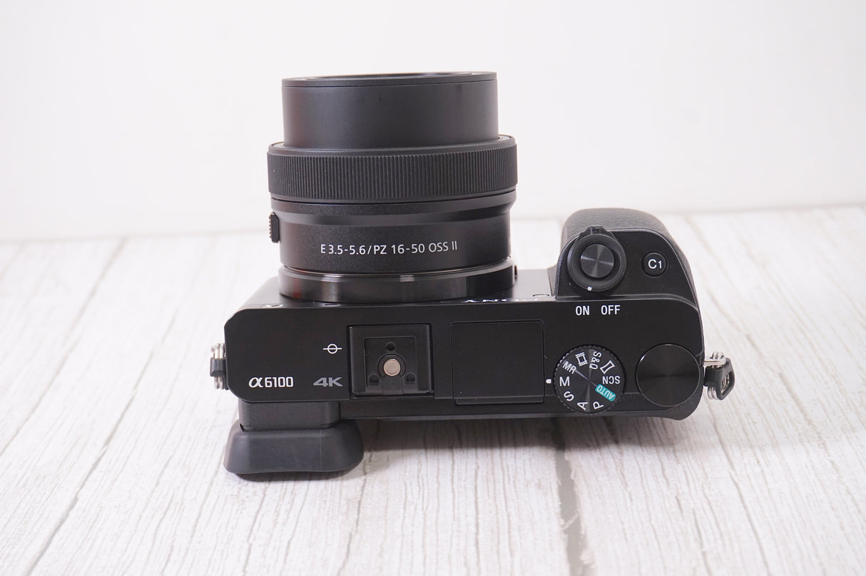 Sony A6100 kit + seconda batteria