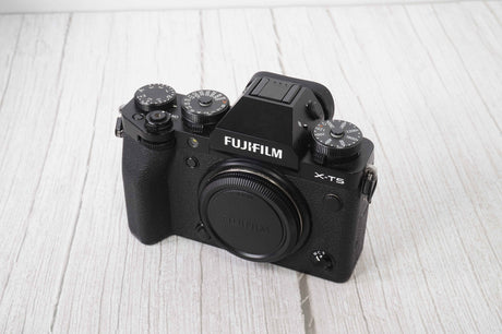 Fuji X-T5 usata (5585 scatti)