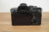 Sony A 7 IV (164000 scatti)