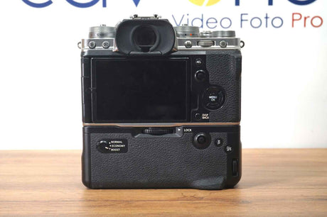 FUJI X-T4 + Vertical grip (2350 scatti)