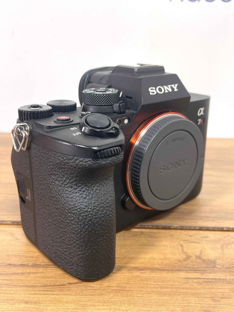 Sony A7R5 (49000 scatti) garanzia sony fino a dic 2027
