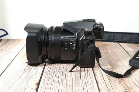 Panasonic Lumix FZ2000 (usato) - Garanzia residua fino a settembre 2027